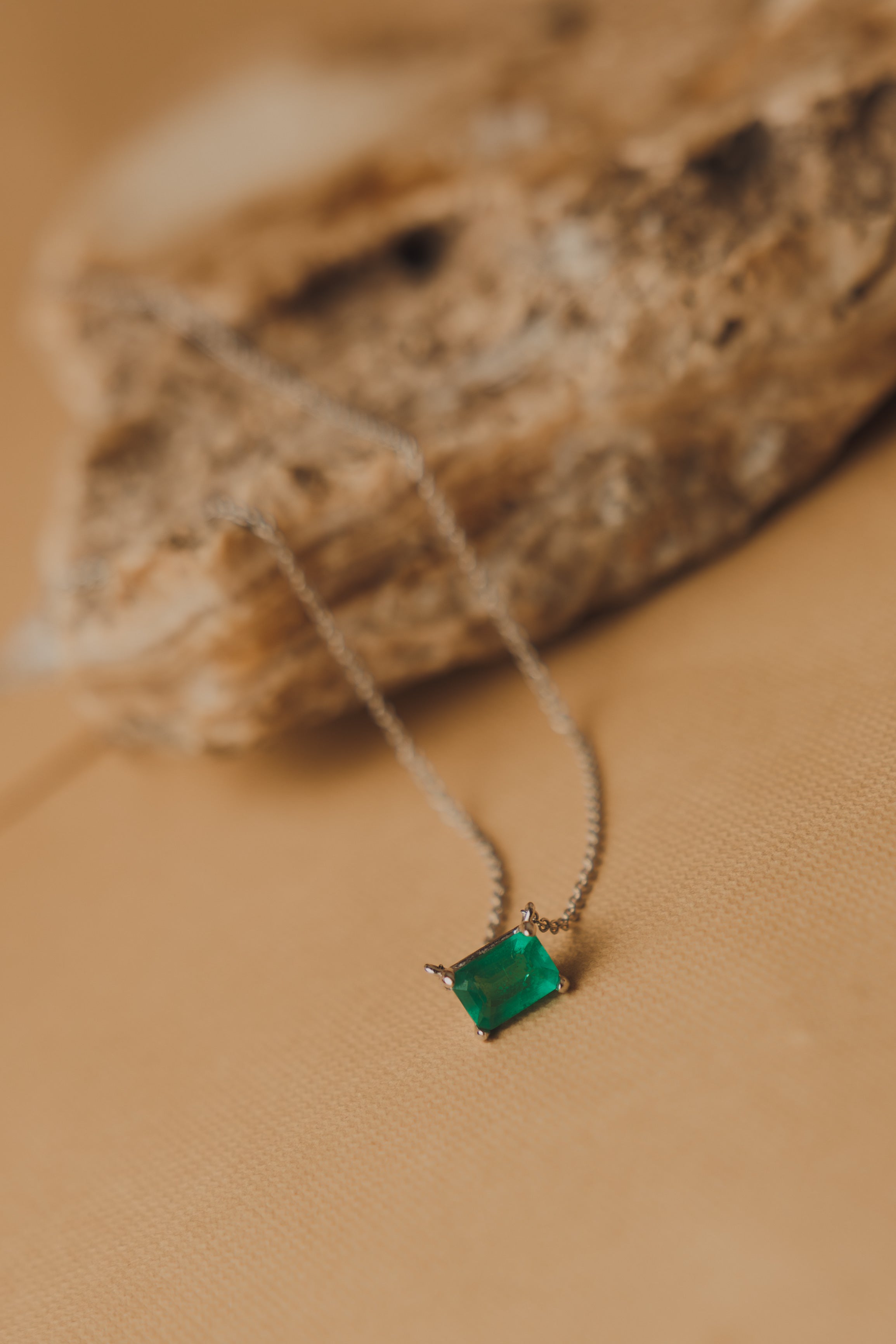 Cadena con dije zoe